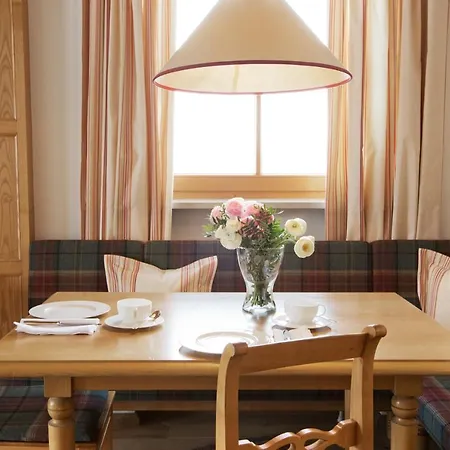 Angela Lech am Arlberg